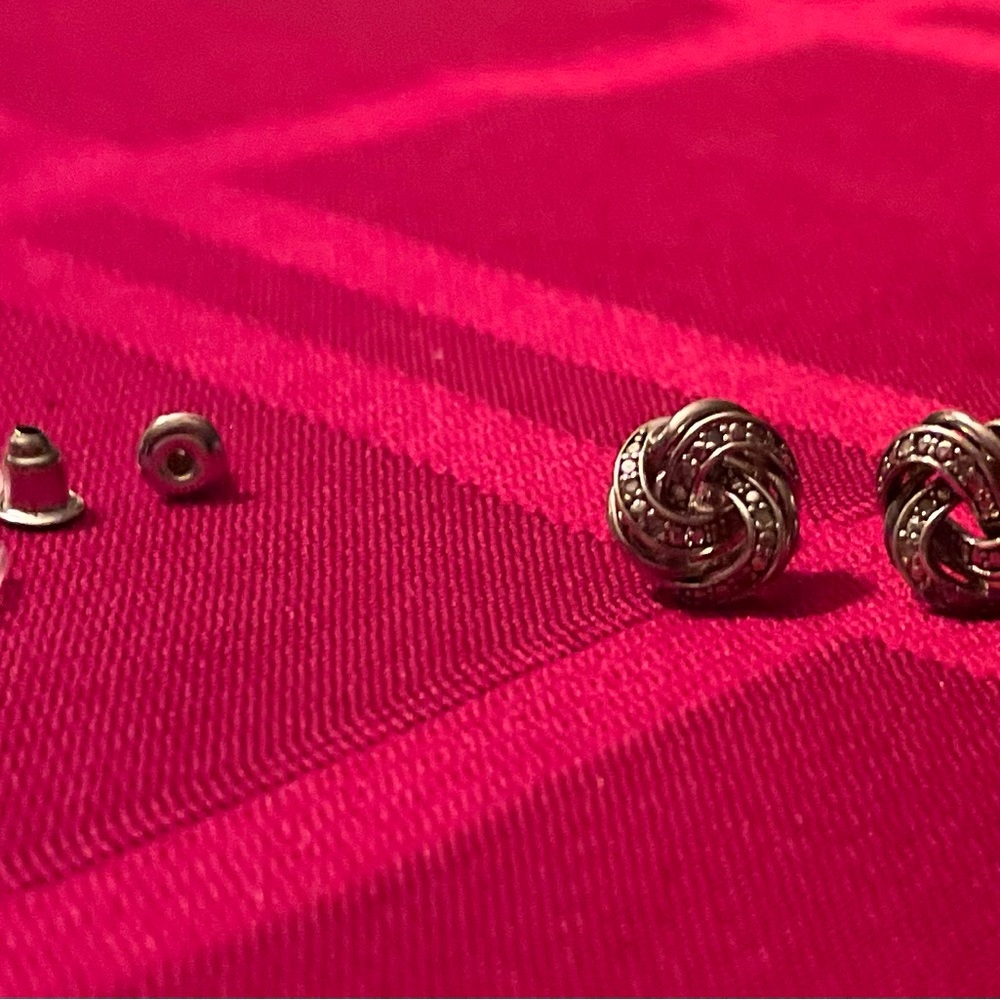 EUC Sterling Silver 1/10 Diamond Knot Earrings w Backs - Picture 5 of 5